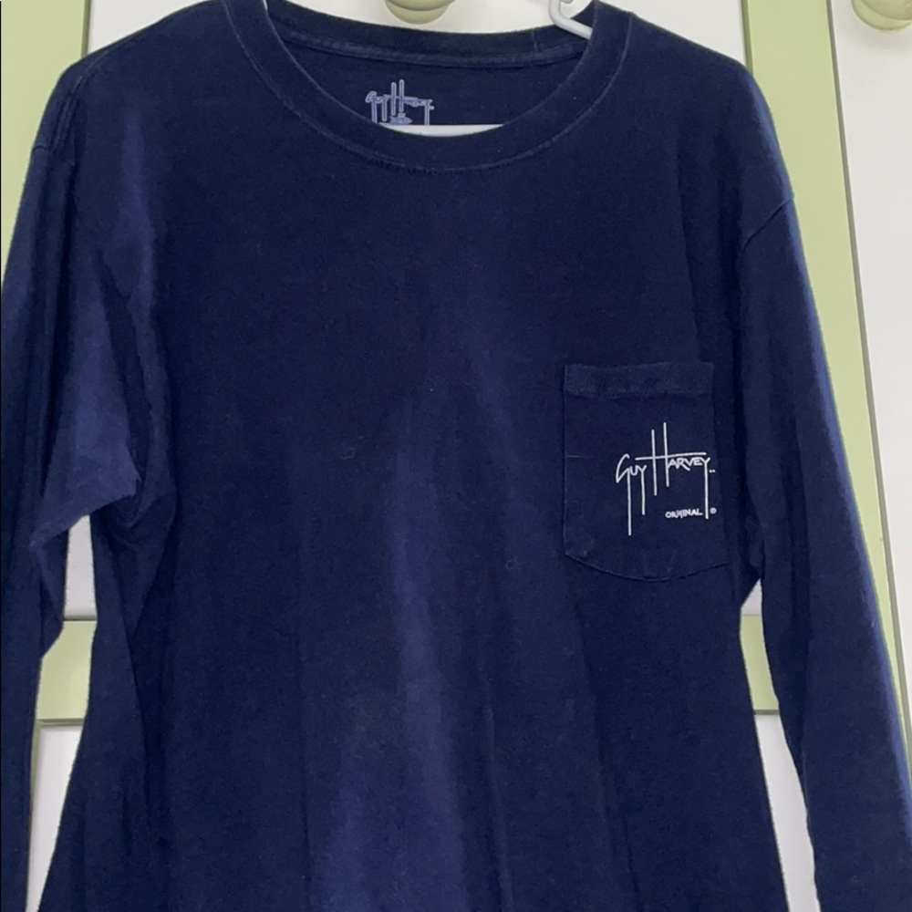 Long sleeve guy Harvey shirt.